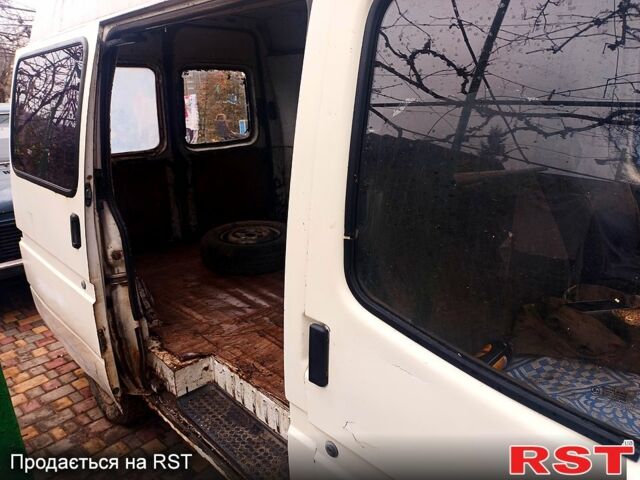 Білий Форд Транзит, об'ємом двигуна 2.5 л та пробігом 340 тис. км за 1500 $, фото 8 на Automoto.ua