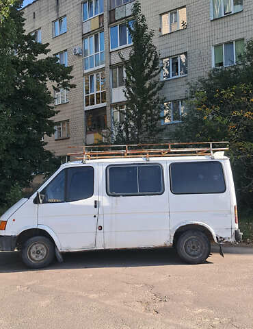 Форд Транзит 1993 в Житомире на Automoto.ua Белый Форд Транзит, объемом двигателя 2.5 л и пробегом 100 тыс. км за 1350 $, фото 5 на Automoto.ua