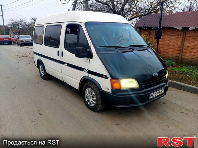 Белый Форд Транзит, объемом двигателя 2.4 л и пробегом 0 тыс. км за 1650 $, фото 1 на Automoto.ua