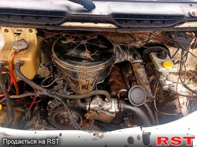 Білий Форд Транзит, об'ємом двигуна 2.5 л та пробігом 340 тис. км за 1500 $, фото 9 на Automoto.ua