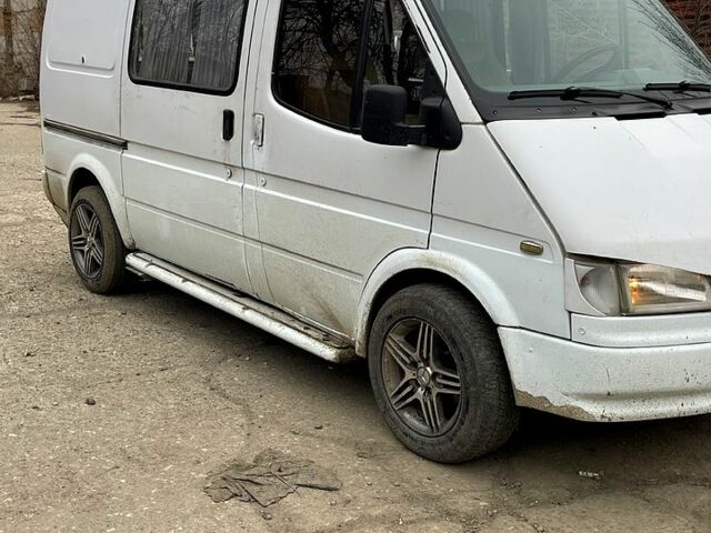 Белый Форд Транзит, объемом двигателя 2.5 л и пробегом 350 тыс. км за 3000 $, фото 1 на Automoto.ua