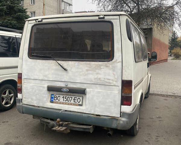 Белый Форд Транзит, объемом двигателя 2.5 л и пробегом 450 тыс. км за 2450 $, фото 2 на Automoto.ua