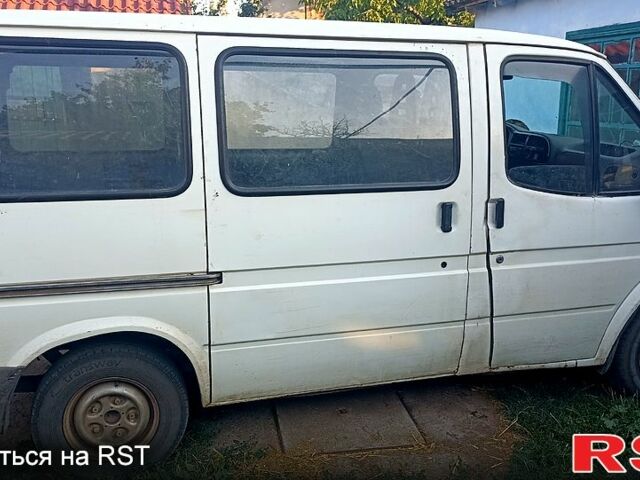 Білий Форд Транзит, об'ємом двигуна 25 л та пробігом 0 тис. км за 2000 $, фото 3 на Automoto.ua
