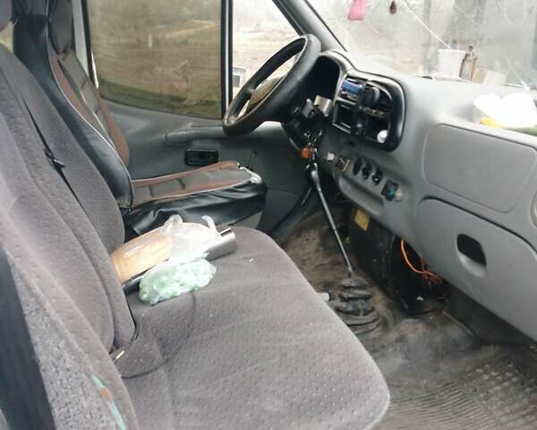 Білий Форд Транзит, об'ємом двигуна 2.5 л та пробігом 328 тис. км за 1350 $, фото 3 на Automoto.ua