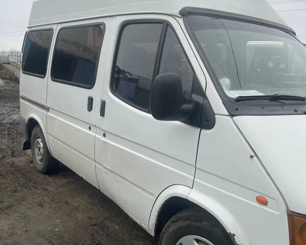 Белый Форд Транзит, объемом двигателя 2.5 л и пробегом 320 тыс. км за 2550 $, фото 1 на Automoto.ua