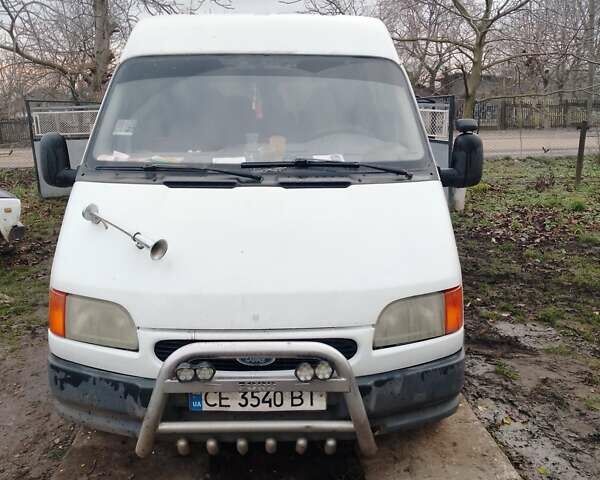 Білий Форд Транзит, об'ємом двигуна 2.5 л та пробігом 328 тис. км за 1350 $, фото 1 на Automoto.ua