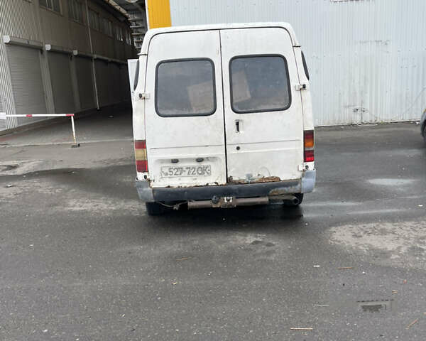 Белый Форд Транзит, объемом двигателя 2.5 л и пробегом 3 тыс. км за 2200 $, фото 4 на Automoto.ua