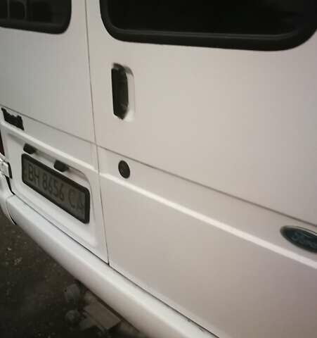 Белый Форд Транзит, объемом двигателя 2.5 л и пробегом 450 тыс. км за 5500 $, фото 1 на Automoto.ua