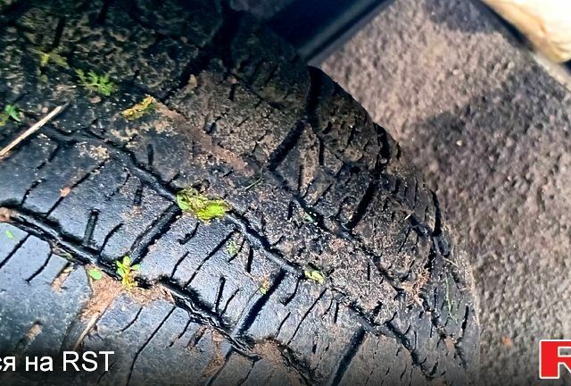 Белый Форд Транзит, объемом двигателя 2.5 л и пробегом 0 тыс. км за 2500 $, фото 3 на Automoto.ua