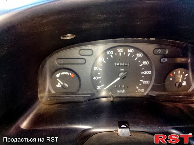 Белый Форд Транзит, объемом двигателя 2.5 л и пробегом 370 тыс. км за 3250 $, фото 9 на Automoto.ua