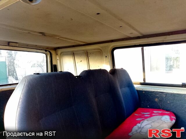 Белый Форд Транзит, объемом двигателя 2.5 л и пробегом 370 тыс. км за 3250 $, фото 10 на Automoto.ua