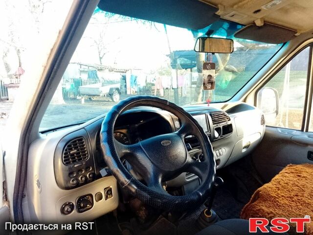 Белый Форд Транзит, объемом двигателя 2.5 л и пробегом 370 тыс. км за 3250 $, фото 7 на Automoto.ua