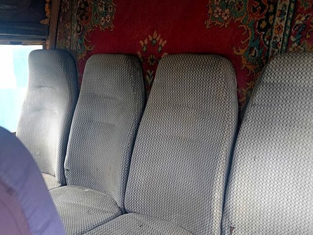 Белый Форд Транзит, объемом двигателя 2.5 л и пробегом 450 тыс. км за 2000 $, фото 4 на Automoto.ua