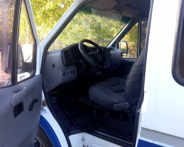 Білий Форд Транзит, об'ємом двигуна 2.5 л та пробігом 760 тис. км за 4600 $, фото 5 на Automoto.ua