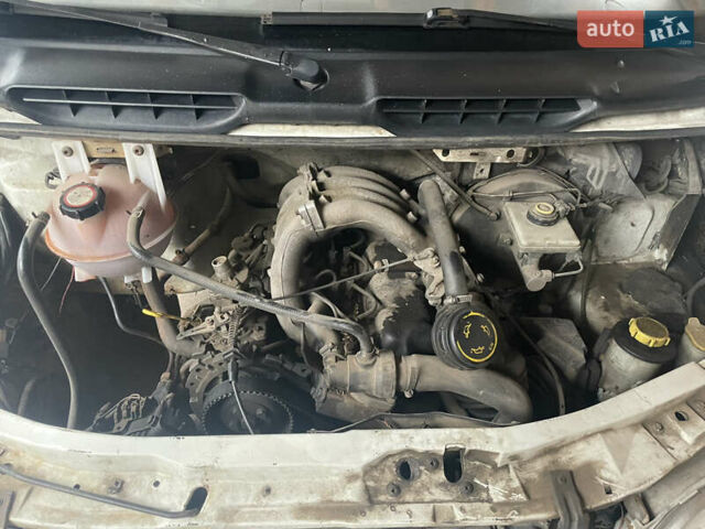 Белый Форд Транзит, объемом двигателя 2.5 л и пробегом 280 тыс. км за 3500 $, фото 17 на Automoto.ua