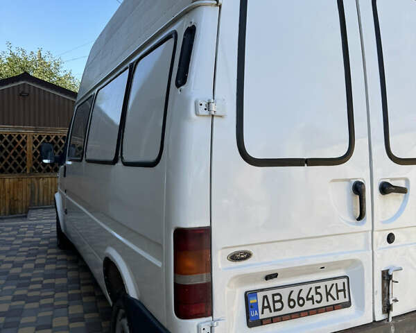 Белый Форд Транзит, объемом двигателя 2.5 л и пробегом 500 тыс. км за 3500 $, фото 4 на Automoto.ua