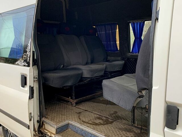 Білий Форд Транзит, об'ємом двигуна 2.4 л та пробігом 440 тис. км за 4000 $, фото 7 на Automoto.ua