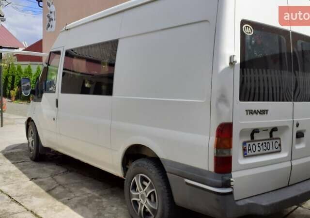 Білий Форд Транзит, об'ємом двигуна 2.4 л та пробігом 358 тис. км за 4600 $, фото 6 на Automoto.ua