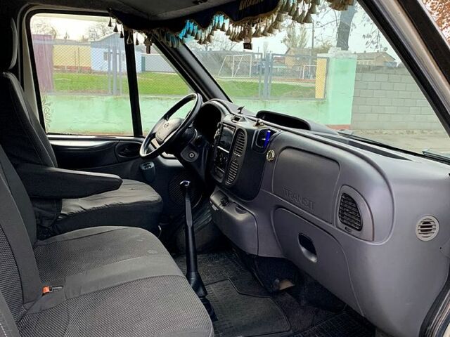 Білий Форд Транзит, об'ємом двигуна 2.4 л та пробігом 440 тис. км за 4000 $, фото 6 на Automoto.ua