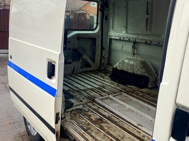 Белый Форд Транзит, объемом двигателя 2 л и пробегом 390 тыс. км за 2650 $, фото 7 на Automoto.ua