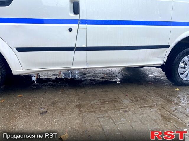 Белый Форд Транзит, объемом двигателя 2 л и пробегом 390 тыс. км за 2650 $, фото 12 на Automoto.ua
