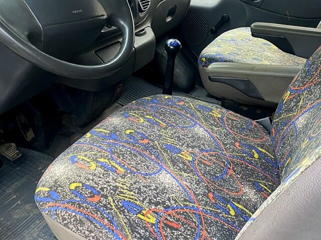 Белый Форд Транзит, объемом двигателя 2 л и пробегом 390 тыс. км за 2650 $, фото 9 на Automoto.ua