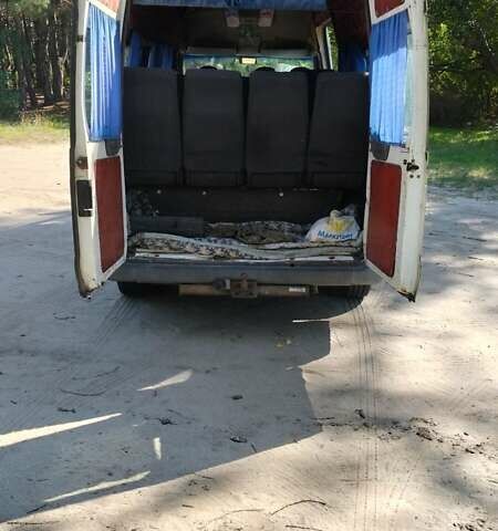 Білий Форд Транзит, об'ємом двигуна 2 л та пробігом 450 тис. км за 4500 $, фото 1 на Automoto.ua
