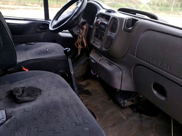 Белый Форд Транзит, объемом двигателя 2 л и пробегом 380 тыс. км за 4000 $, фото 4 на Automoto.ua