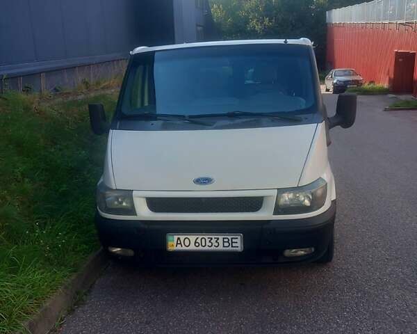 Форд Транзит 2003 в Тячеве на Automoto.ua Белый Форд Транзит, объемом двигателя 2 л и пробегом 342 тыс. км за 4200 $, фото 1 на Automoto.ua