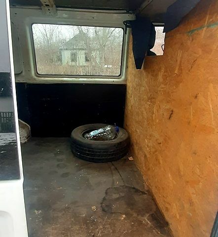 Білий Форд Транзит, об'ємом двигуна 2 л та пробігом 300 тис. км за 3900 $, фото 2 на Automoto.ua