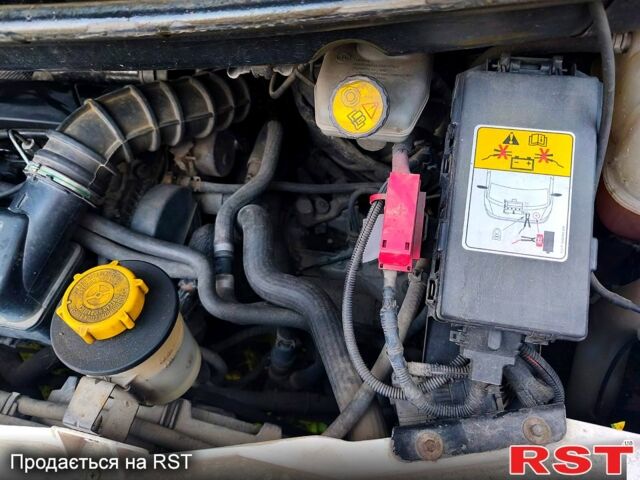 Форд Транзит 2003 в Барановке на Automoto.ua Белый Форд Транзит, объемом двигателя 2 л и пробегом 340 тыс. км за 6000 $, фото 11 на Automoto.ua