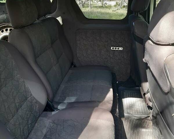 Білий Форд Транзит, об'ємом двигуна 1.8 л та пробігом 350 тис. км за 2700 $, фото 1 на Automoto.ua