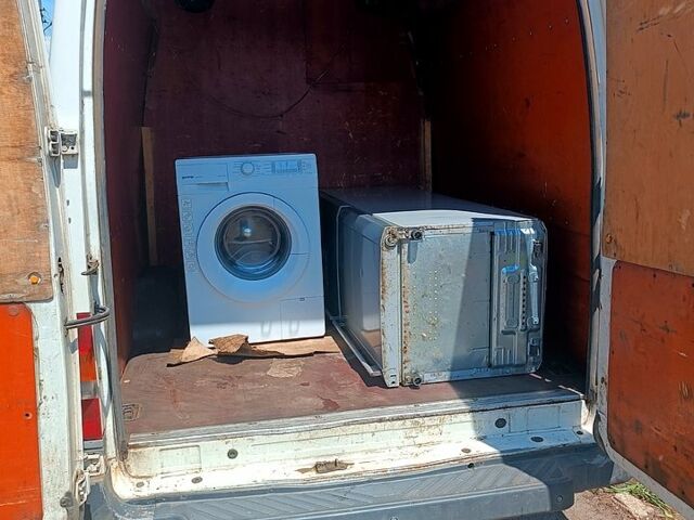 Белый Форд Транзит, объемом двигателя 2.4 л и пробегом 420 тыс. км за 8000 $, фото 7 на Automoto.ua