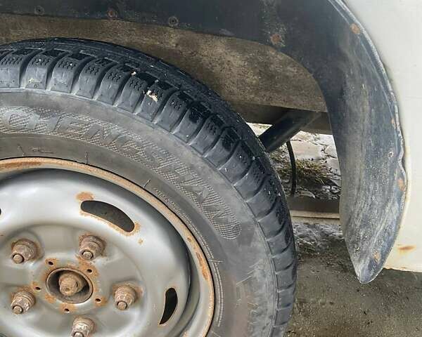 Білий Форд Транзит, об'ємом двигуна 2 л та пробігом 350 тис. км за 3700 $, фото 13 на Automoto.ua