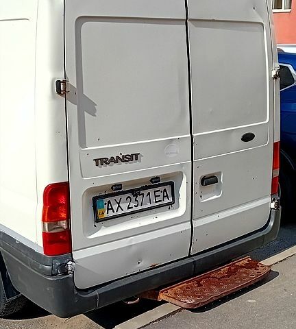 Белый Форд Транзит, объемом двигателя 2 л и пробегом 500 тыс. км за 3500 $, фото 1 на Automoto.ua