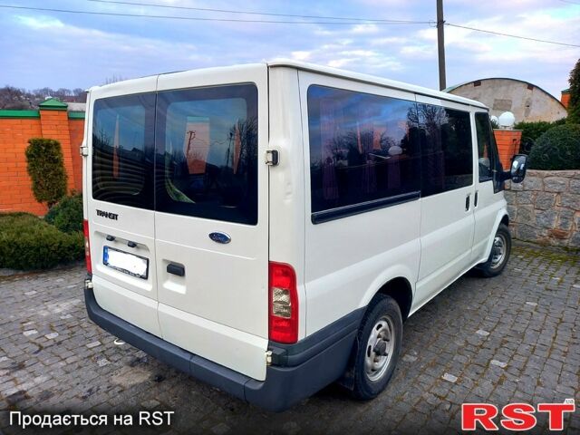 Белый Форд Транзит, объемом двигателя 20 л и пробегом 330 тыс. км за 6600 $, фото 4 на Automoto.ua