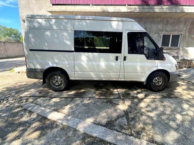 Білий Форд Транзит, об'ємом двигуна 2.4 л та пробігом 340 тис. км за 5000 $, фото 1 на Automoto.ua