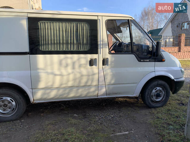 Белый Форд Транзит, объемом двигателя 2 л и пробегом 312 тыс. км за 3800 $, фото 1 на Automoto.ua