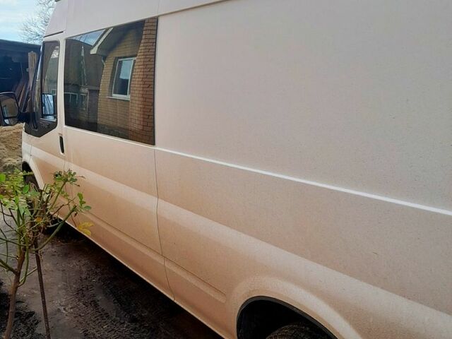 Белый Форд Транзит, объемом двигателя 2.2 л и пробегом 266 тыс. км за 8500 $, фото 2 на Automoto.ua