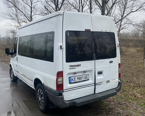 Білий Форд Транзит, об'ємом двигуна 2.4 л та пробігом 376 тис. км за 4300 $, фото 12 на Automoto.ua