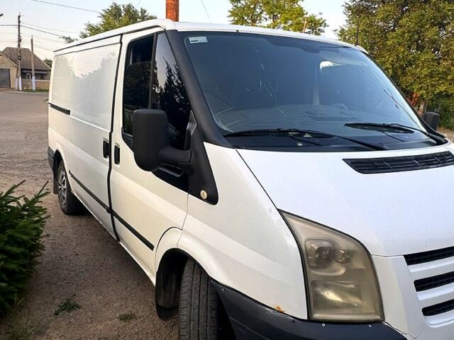 Белый Форд Транзит, объемом двигателя 2.2 л и пробегом 370 тыс. км за 6000 $, фото 2 на Automoto.ua