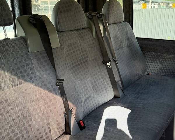 Білий Форд Транзит, об'ємом двигуна 2.2 л та пробігом 100 тис. км за 4500 $, фото 9 на Automoto.ua