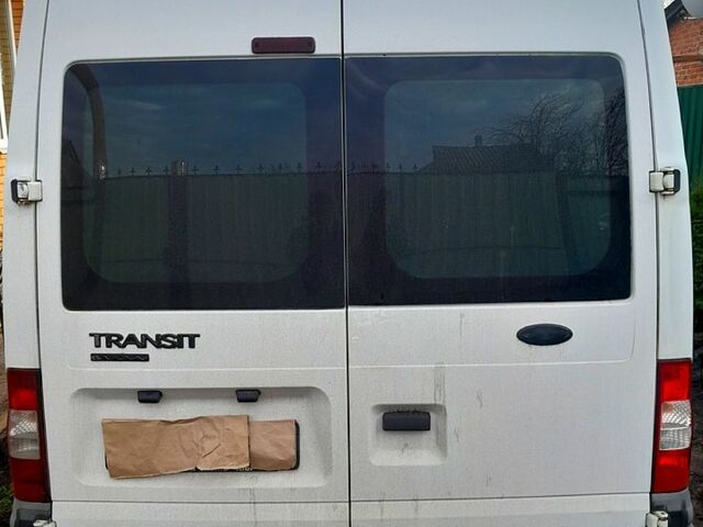 Белый Форд Транзит, объемом двигателя 2.2 л и пробегом 266 тыс. км за 8500 $, фото 3 на Automoto.ua