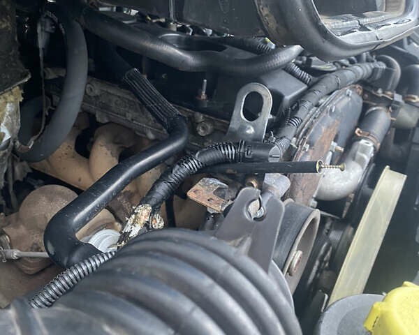 Білий Форд Транзит, об'ємом двигуна 2.4 л та пробігом 376 тис. км за 4300 $, фото 2 на Automoto.ua