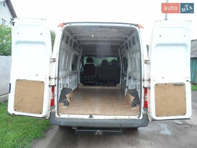 Білий Форд Транзит, об'ємом двигуна 2.2 л та пробігом 315 тис. км за 6300 $, фото 7 на Automoto.ua