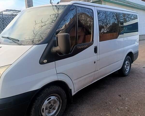 Белый Форд Транзит, объемом двигателя 2.2 л и пробегом 295 тыс. км за 5100 $, фото 2 на Automoto.ua