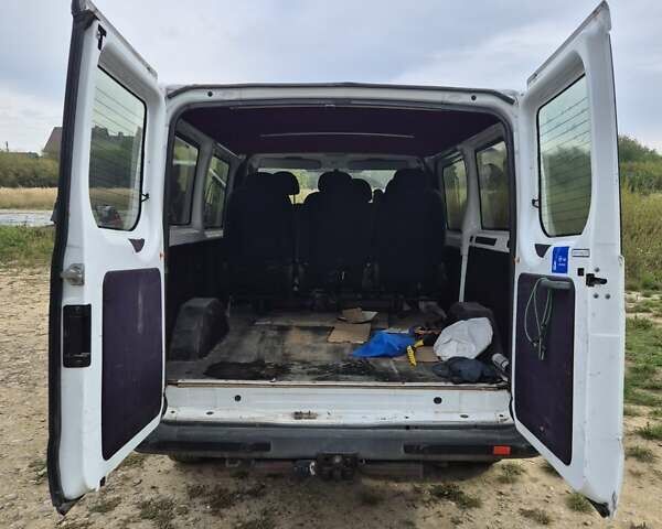 Белый Форд Транзит, объемом двигателя 2.4 л и пробегом 205 тыс. км за 6500 $, фото 2 на Automoto.ua