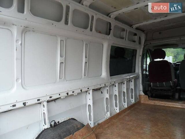 Білий Форд Транзит, об'ємом двигуна 2.2 л та пробігом 315 тис. км за 6300 $, фото 5 на Automoto.ua