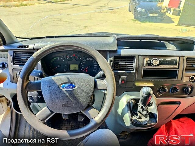 Білий Форд Транзит, об'ємом двигуна 22 л та пробігом 315 тис. км за 4000 $, фото 4 на Automoto.ua