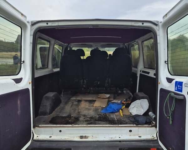 Белый Форд Транзит, объемом двигателя 2.4 л и пробегом 205 тыс. км за 6500 $, фото 4 на Automoto.ua